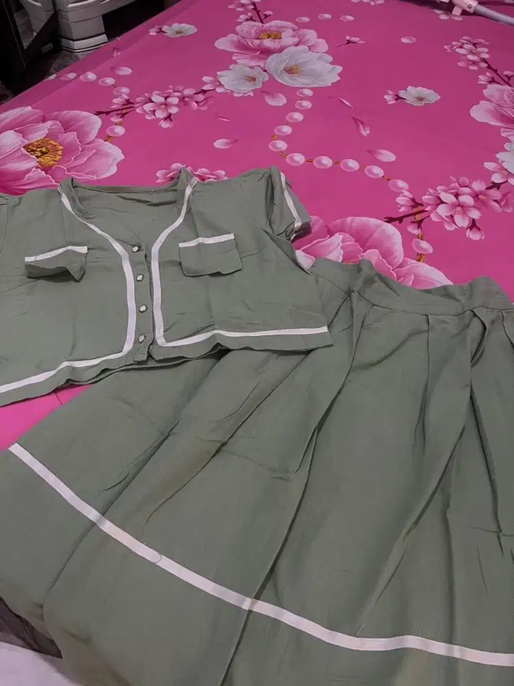 Setelan rok bahan katun