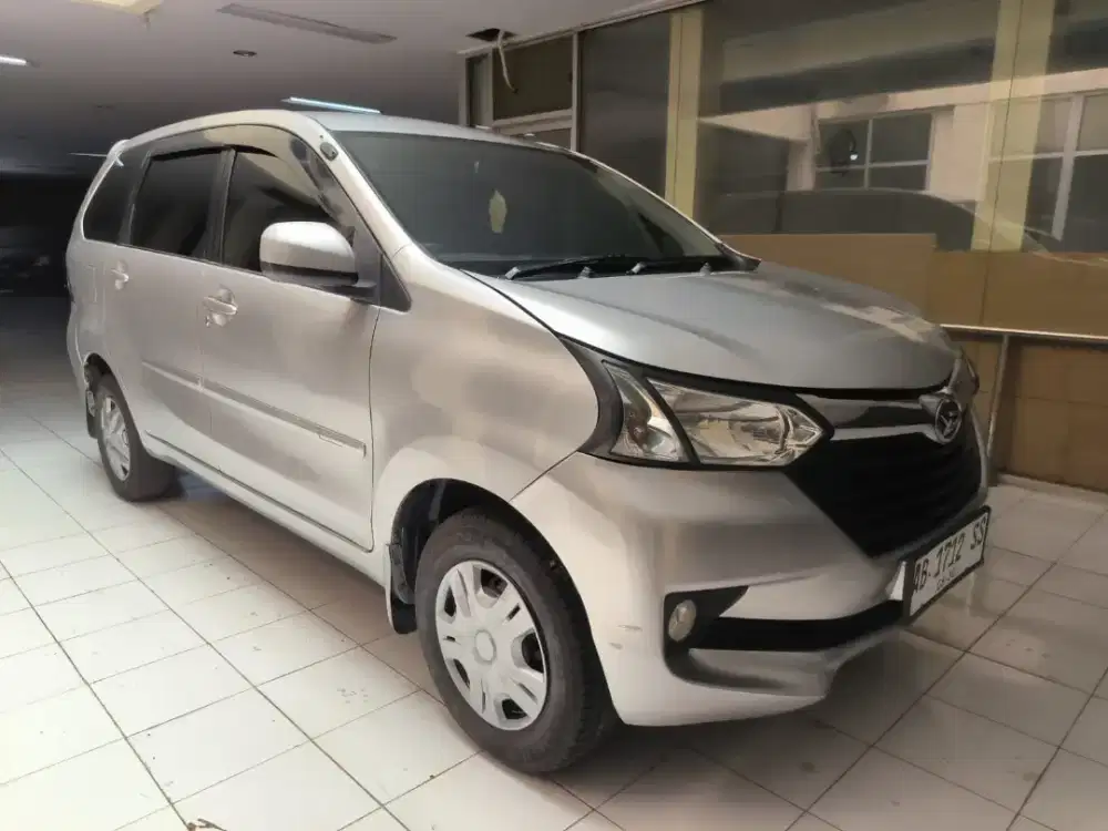 xenia R 1.3 manual 2018 silver AB