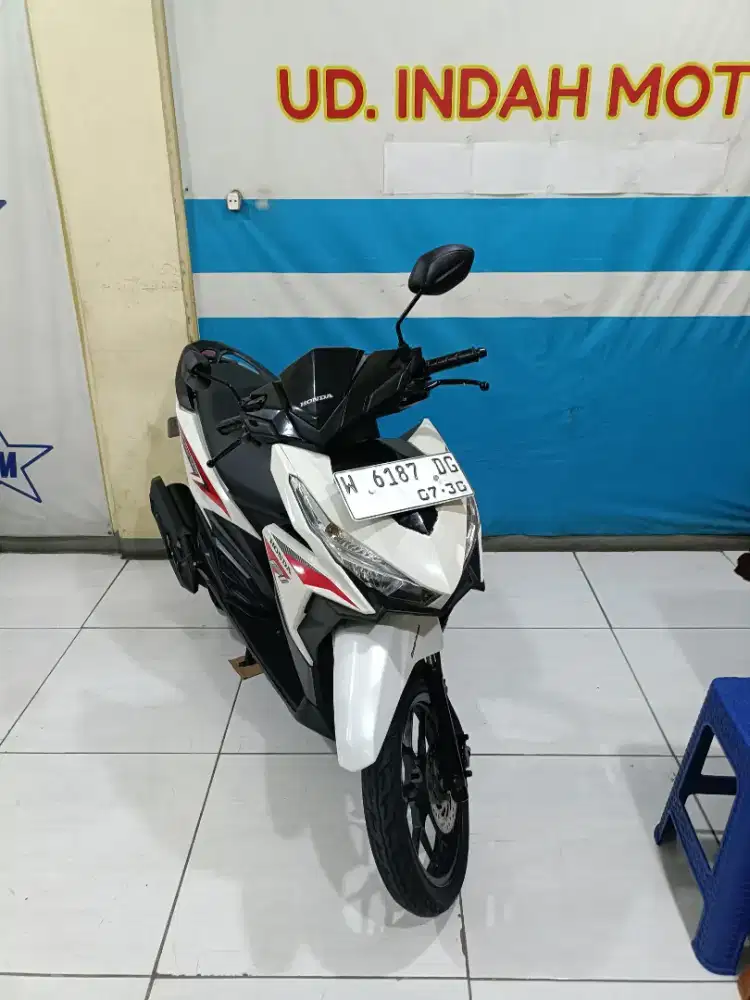 Cc125 HONDA VARIO 125 ESP CBS SPORTY FI ECO 2015 BISA NEGO HARGA