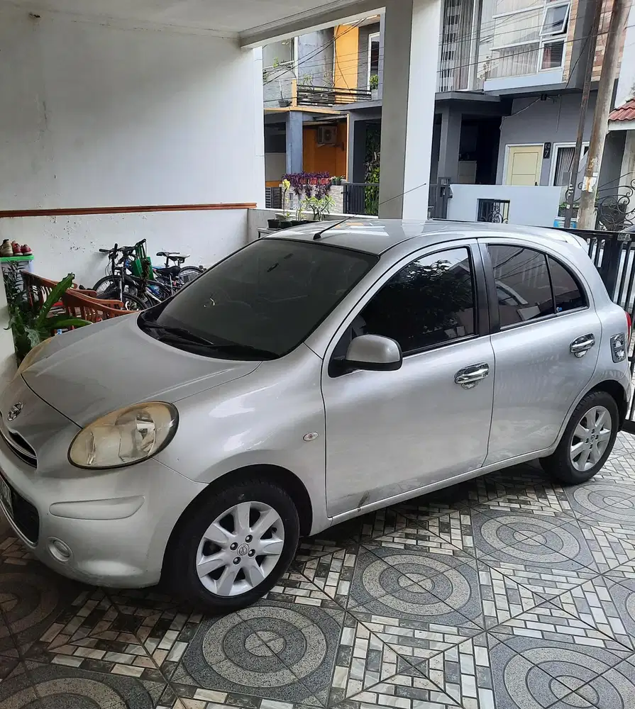 Nissan March 2011 Bensin