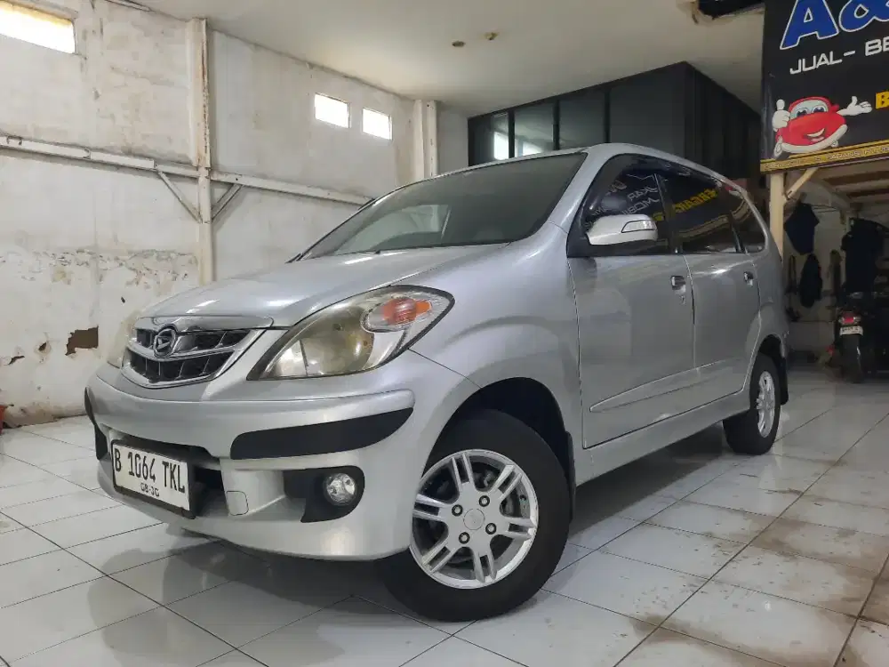 DAIHATSU XENIA XI FAMILY MANUAL 2010