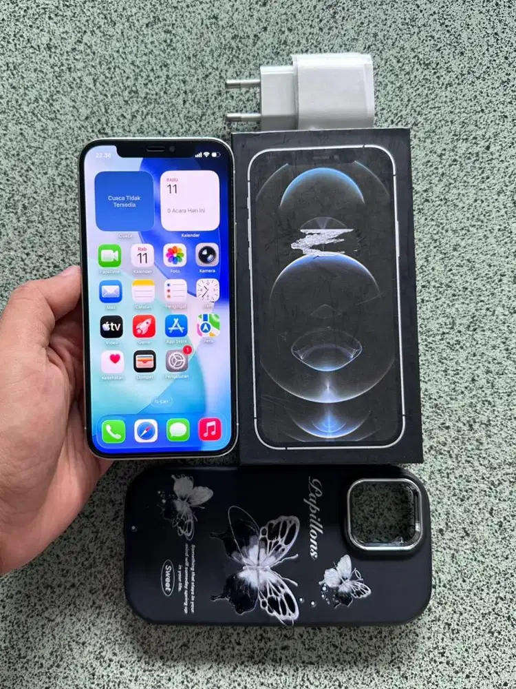 Iphone 12 Pro 256 GB Fullset Ex Inter. Semua kartu bisa