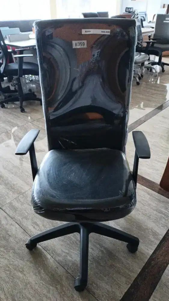 Kursi kerja, kursi staff