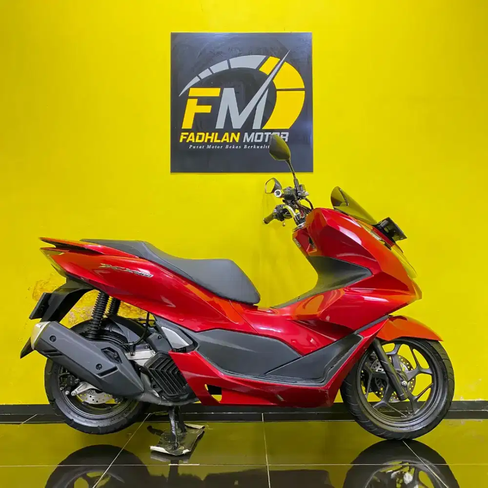 Honda PCX Tahun 2024 kilometer rendah remote lengkap