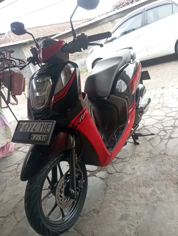 Honda Genio mulus pemakaian ibu guru