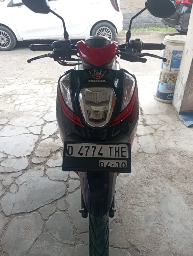 Honda Genio mulus pemakaian ibu guru