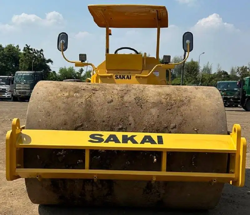 Dijual Compactor / Vibro Sakai SV515D-E tahun 2013