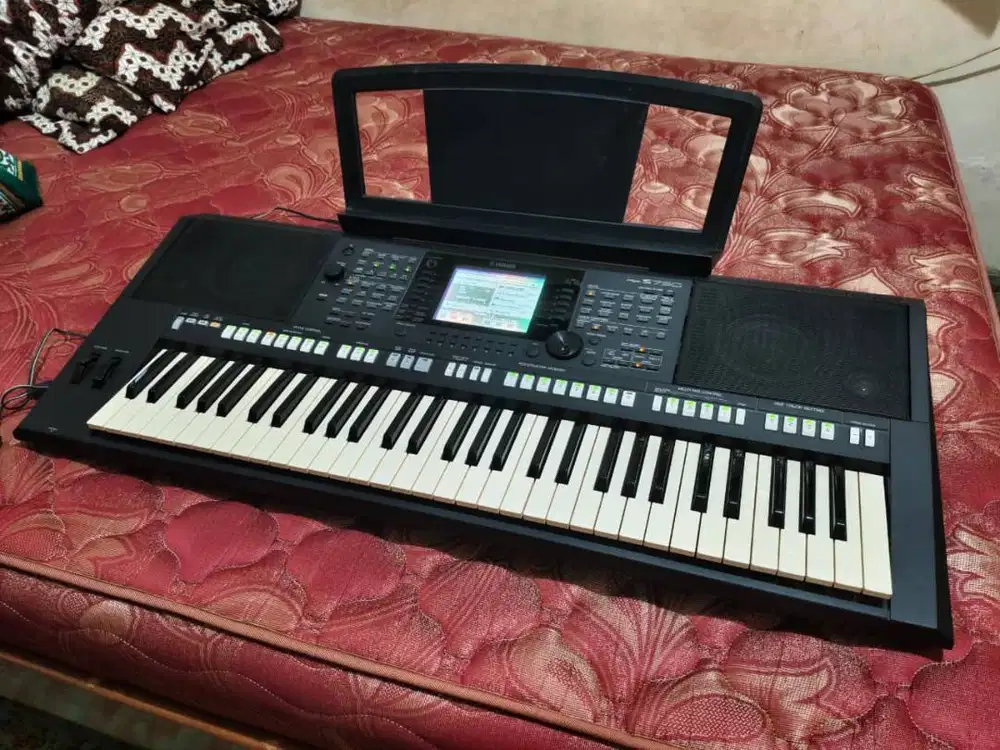 KEYBOARD PIANO YAMAHA PSR S750 PEMAKAIAN PRIBADI