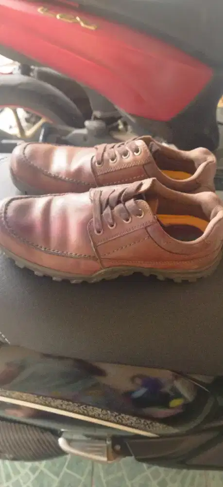 Di jual aja pakalolo boots