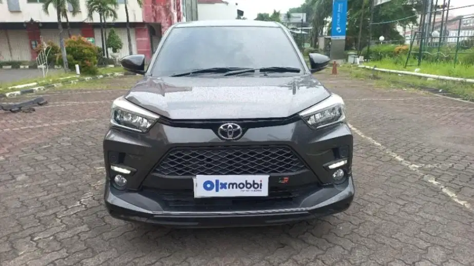 DP MURAH - Toyota Raize 1.0 GR Sport One Tone Bensin AT 2022 Abu