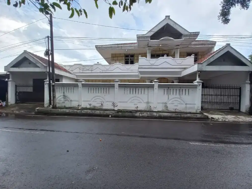 Jual rumah poros jalan