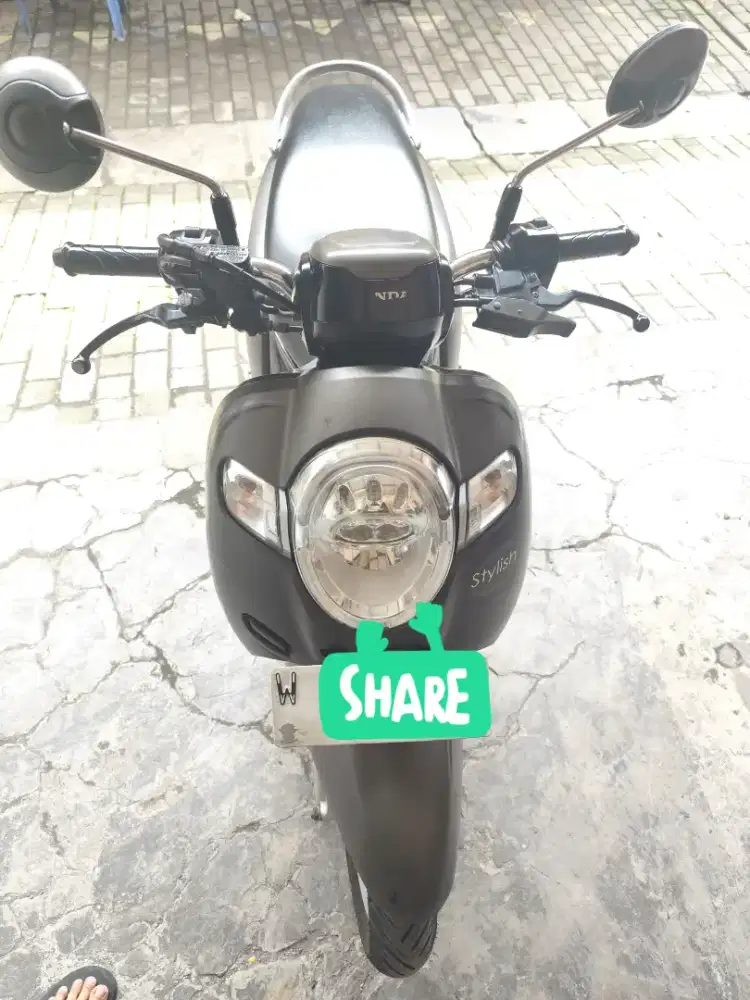 Sepeda Motor Scoopy 2018