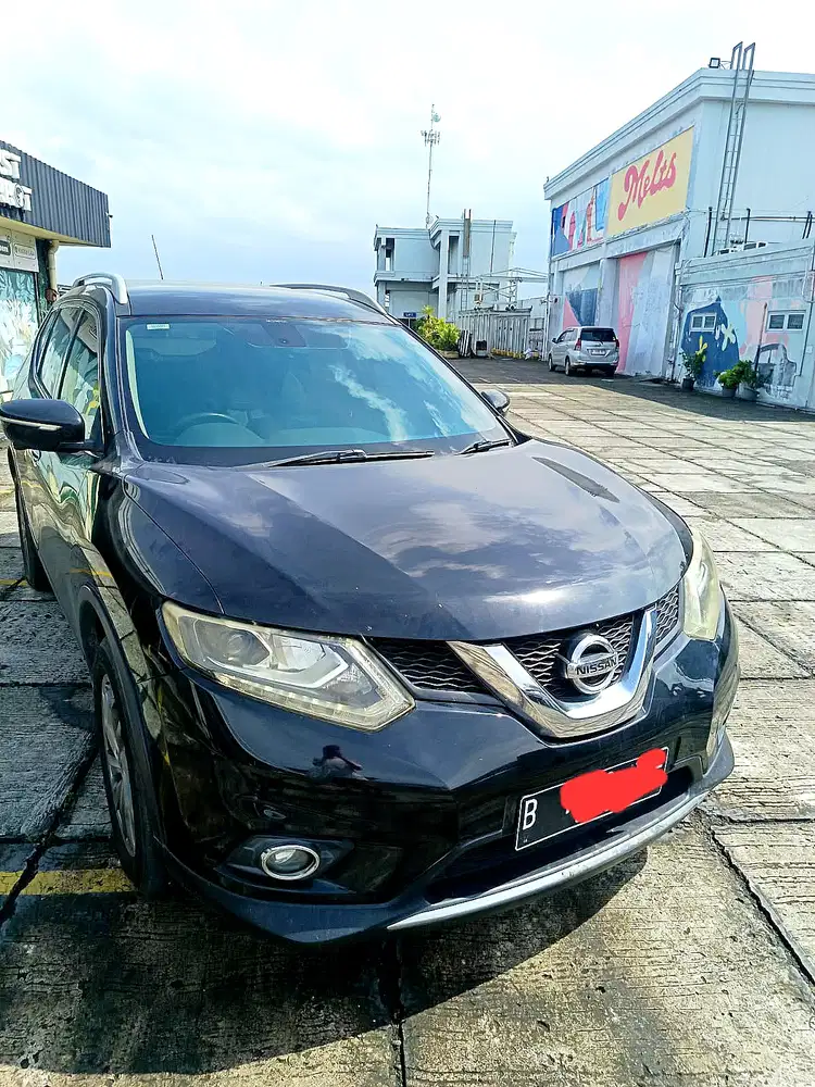 Xtrail 2.5 2016 Matic Hitam