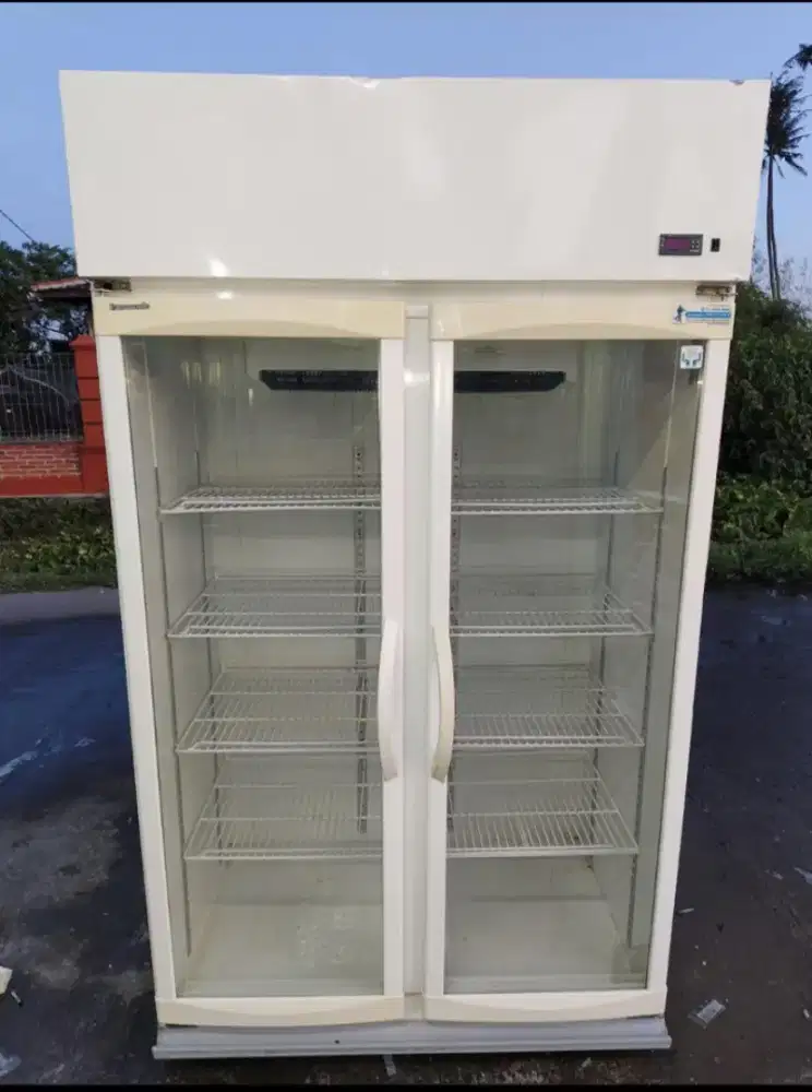 Showcase 2 pintu Panasonic