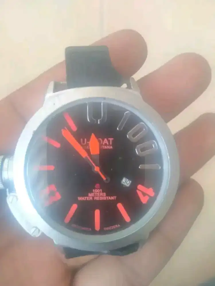 Jam tangan U-bout 1001