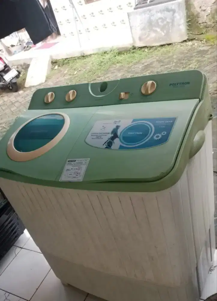 mesin cuci 2 tabung merek polytron