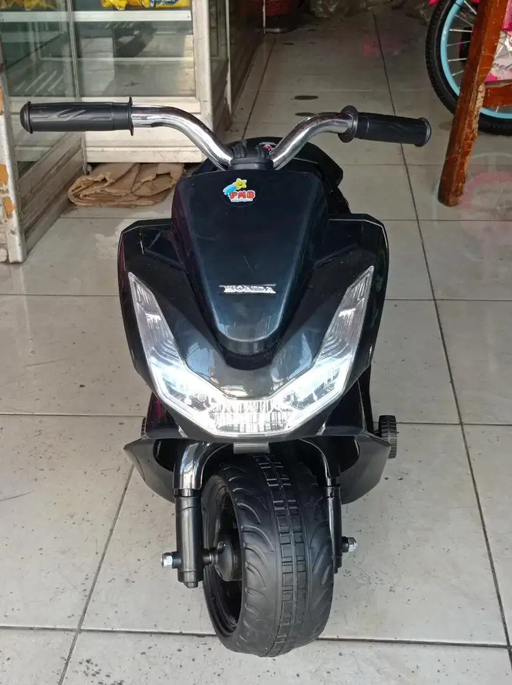 Mainan Motor Aki Anak PCX PMB