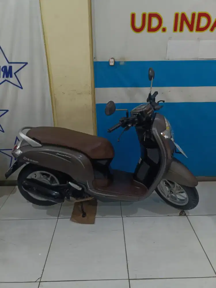 L Surabaya Honda SCOOPY ESP STYLISH ECO 2018 DP PROMO 500RB