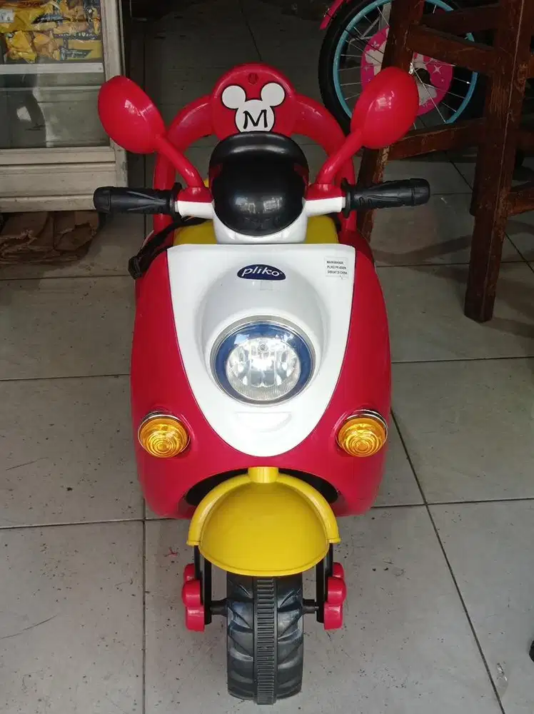 Mainan Motor Aki Anak Pliko Mickey