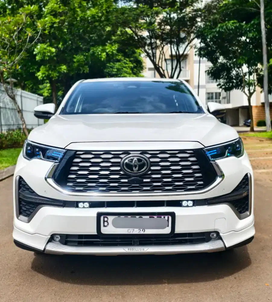 Toyota Innova Zenix Q Hybrid 2024