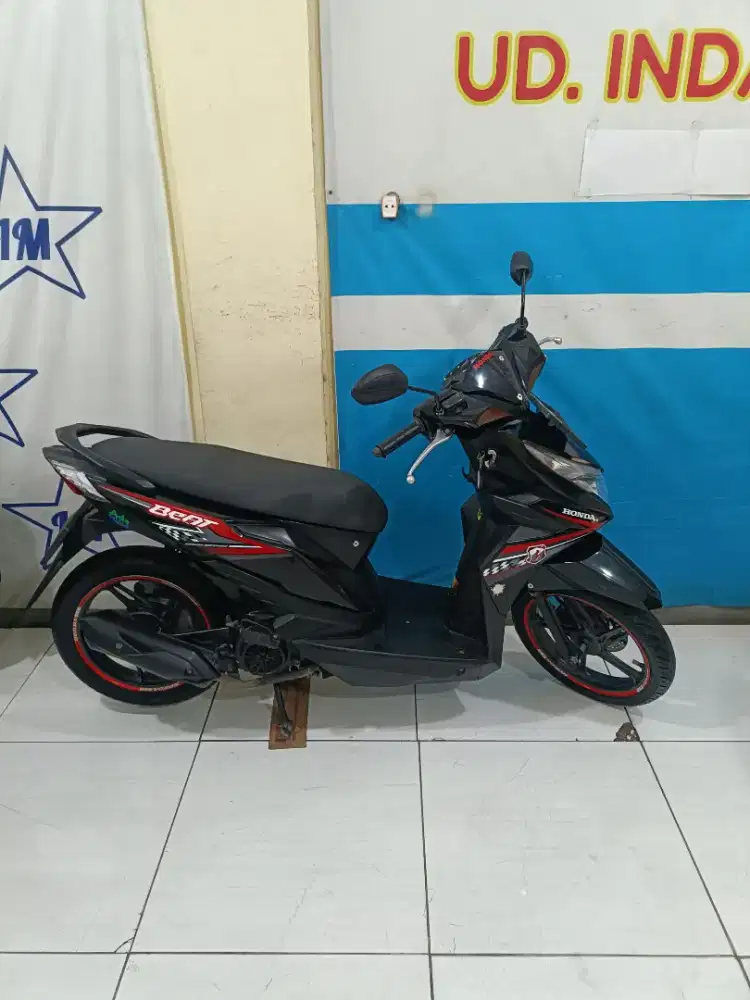 L Surabaya Honda BEAT ESP CW SPORTY FI ECO 2018 bisa kredit