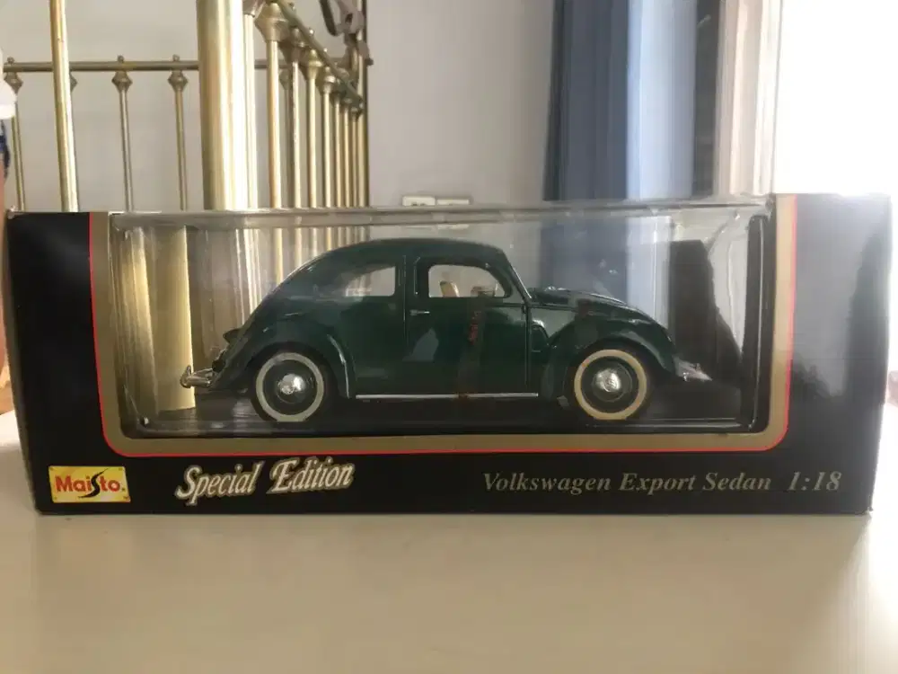 VW skala 1:18 maisto