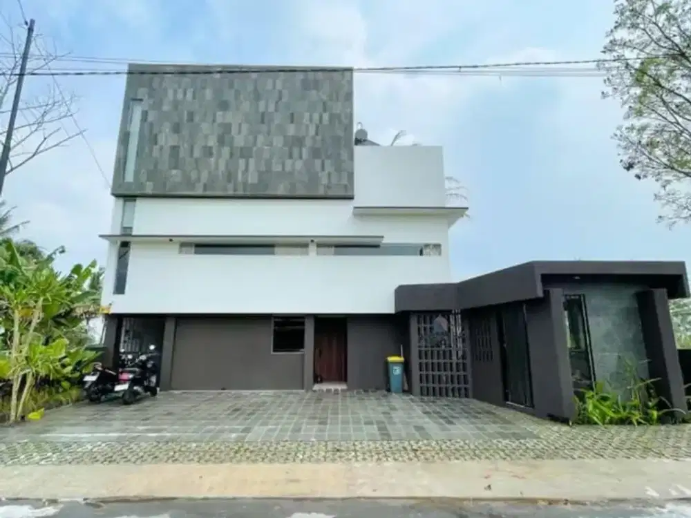 VILLA SIAP HUNI PRIVATE POOL VIEW SAWAH DEKAT SLEMAN CITY HALL