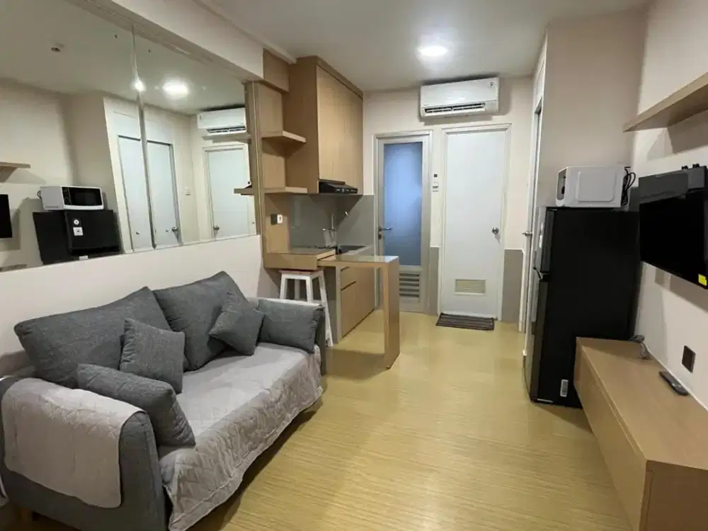 Disewakan Unit CANTIK apartemen gading nias EMERALD lt 19 type 2BR
