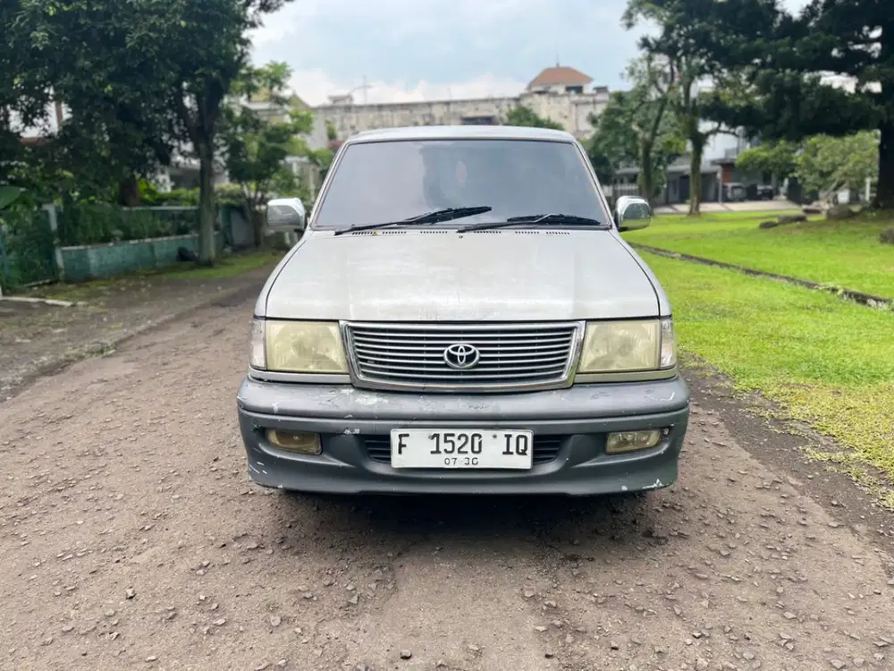 DI JUAL TOYOTA KIJANG KRISTA 2.0 MT 2002 COCOK UNTUK PDG !!!