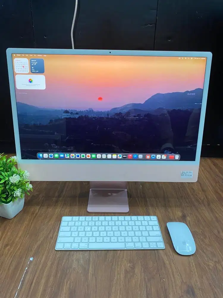 iMac 24-inch M1 / 8GB /256GB 2021 SECOND