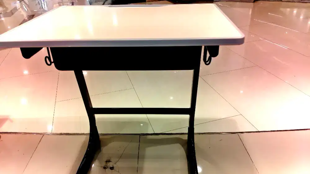 Set meja sekolah auric