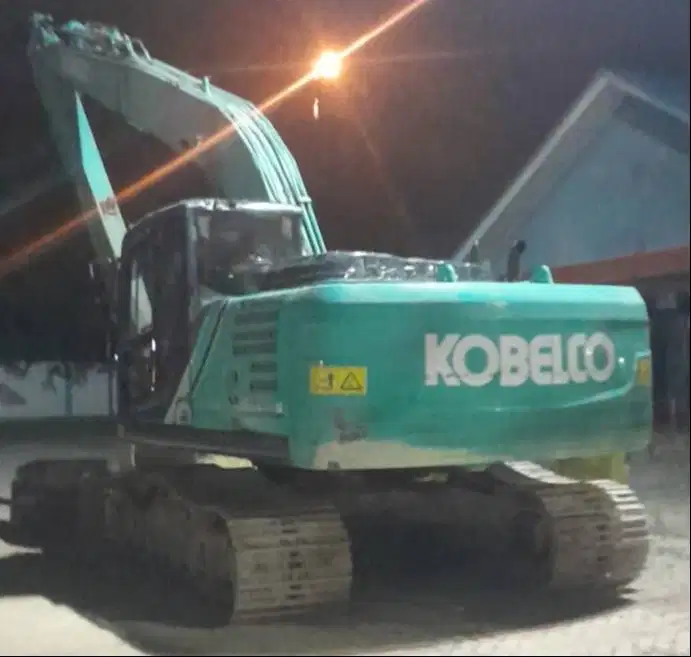 Dijual Long Arm Excavator Kobelco SK210LC-10 tahun 2017