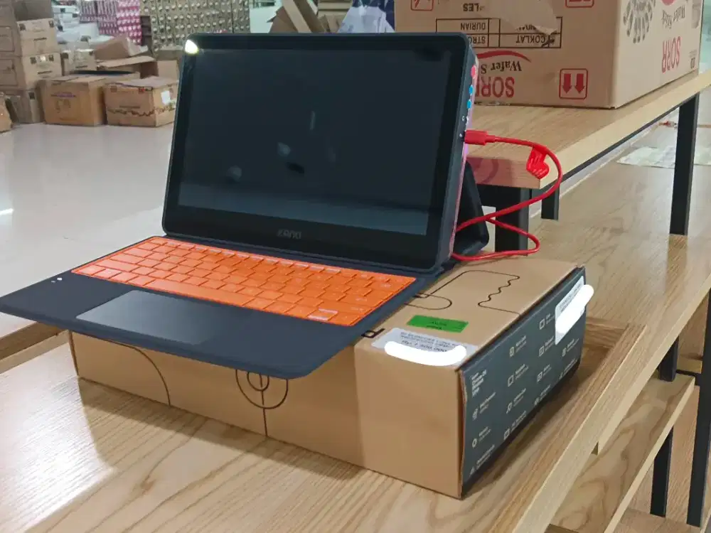 Notebook Evercoss Luna Kano 11,6 inch 4GB Storage 64GB