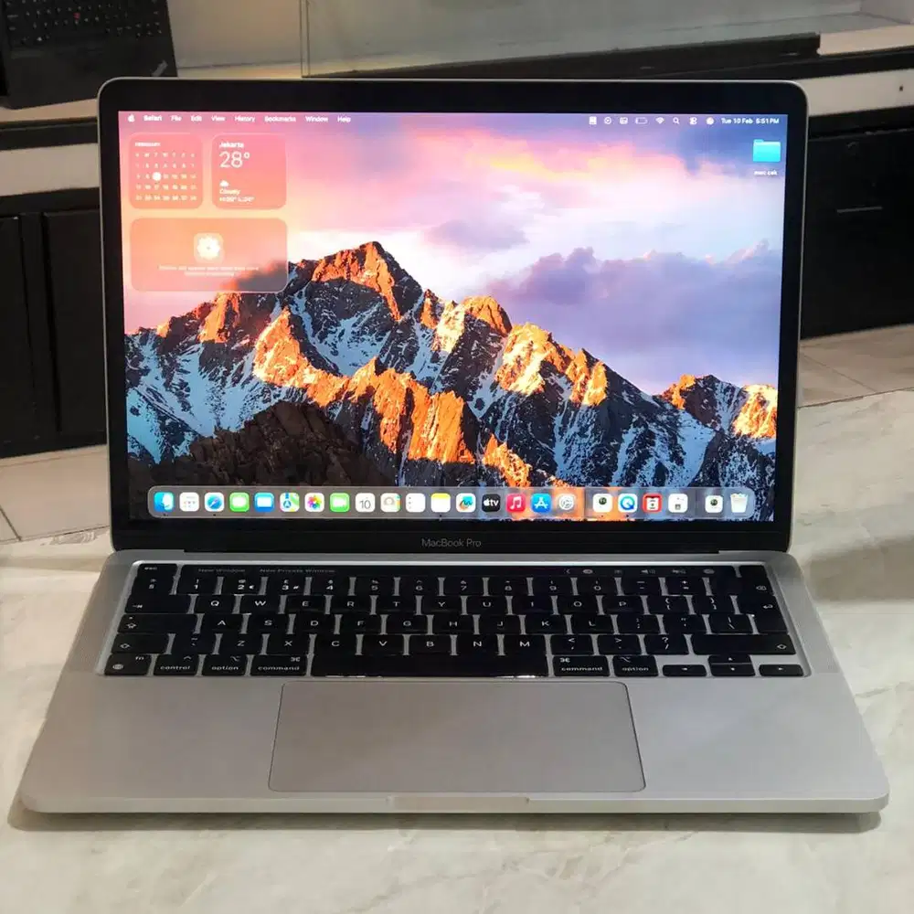 MacBook Pro M1 2020 Touch Bar 16GB SSD 256GB | Siap Kerja & Editing
