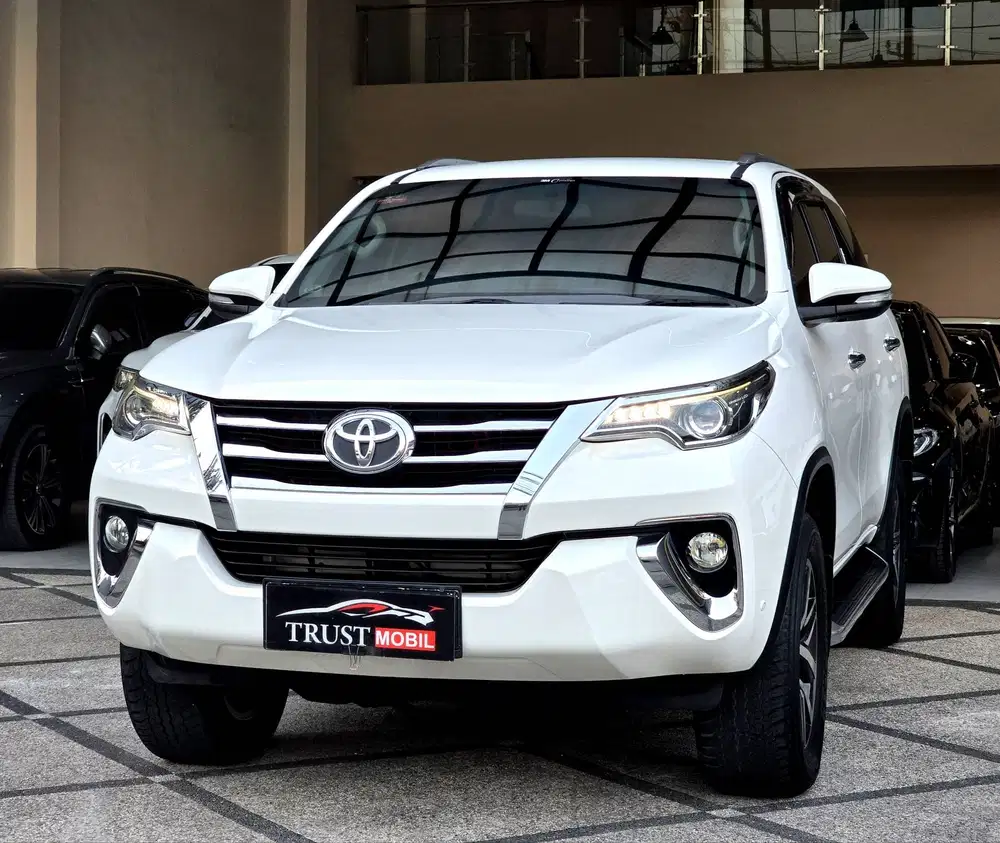 TOYOTA FORTUNER VRZ DIESEL AUTOMATIC 2016 PUTIH