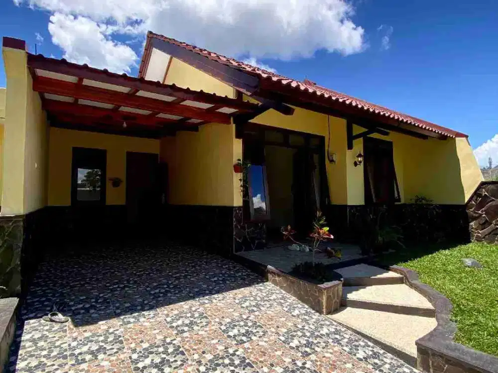 Rumah Oma View Cemorokandang Malang