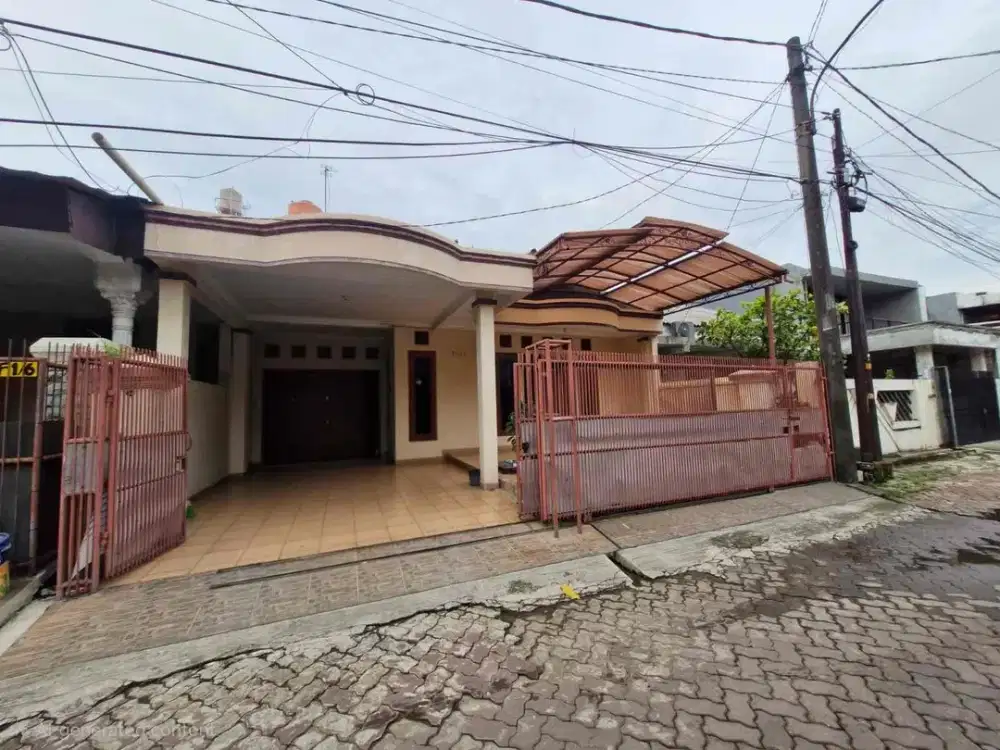 Rumah 2 Lantai Bagus Siap Huni di Gading Griya Lestari, Kelapa Gading, Jakarta Utara