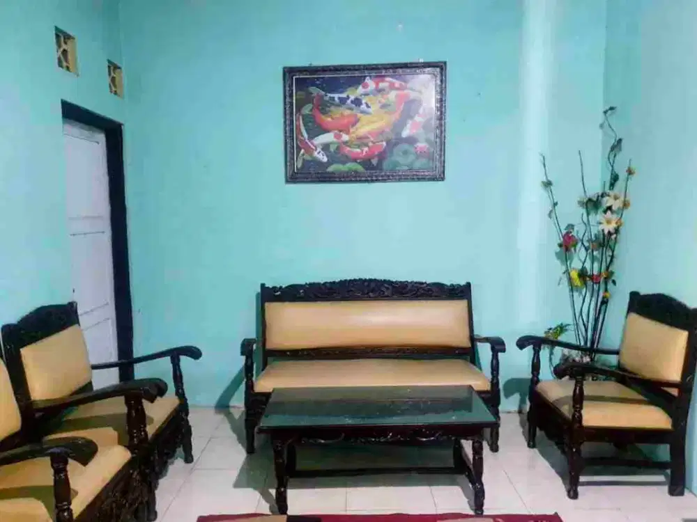 Rumah Jajar 104Mt, 5Kt, 1Km, dekat hotel Alila jalan Slamet Riyadi, Laweyan, Solo