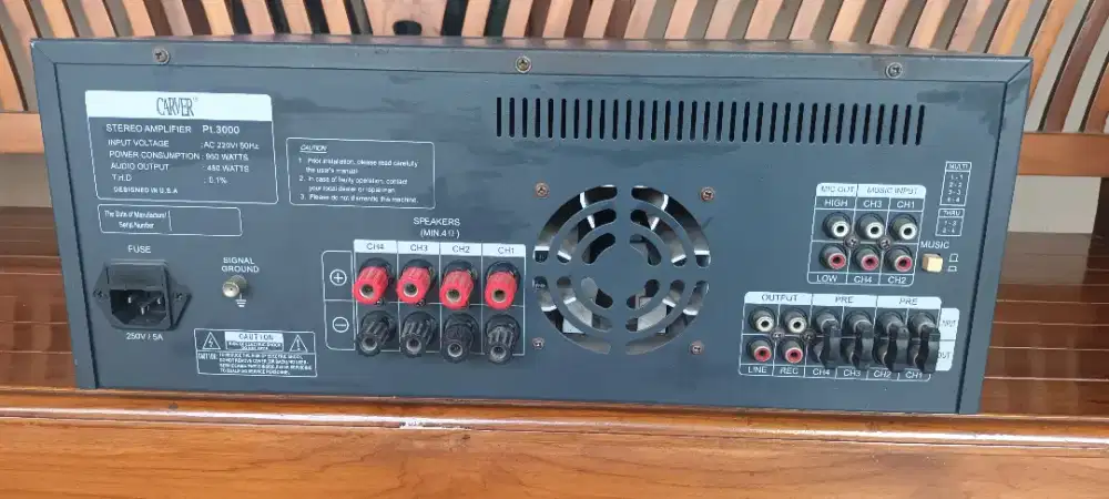Power Amplifier Carver pt 3000