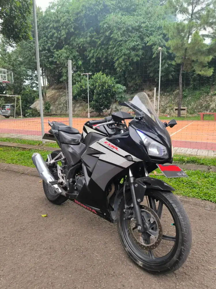 Dijual Honda CBR tahun 2016