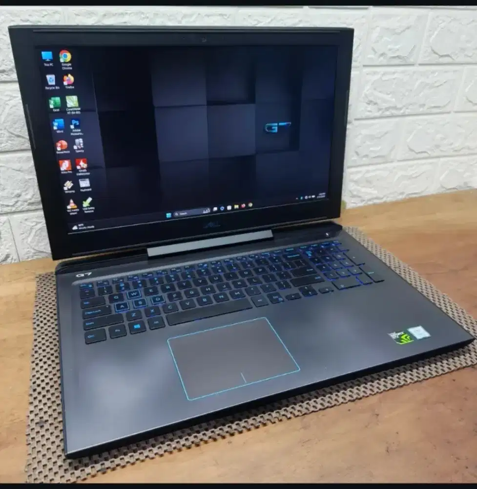 LAPTOP DELL G7 7588 INTEL CORE I7 GEN-8 (16/256+500GB) GTX 1060 MAX-Q