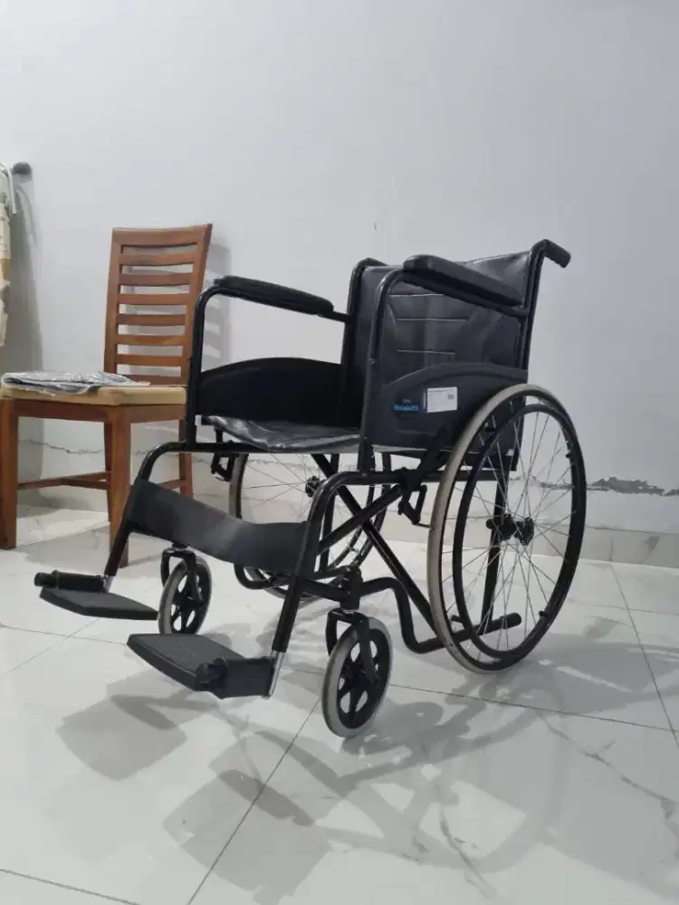 Kursi roda unimed (bonus lampu inflared)