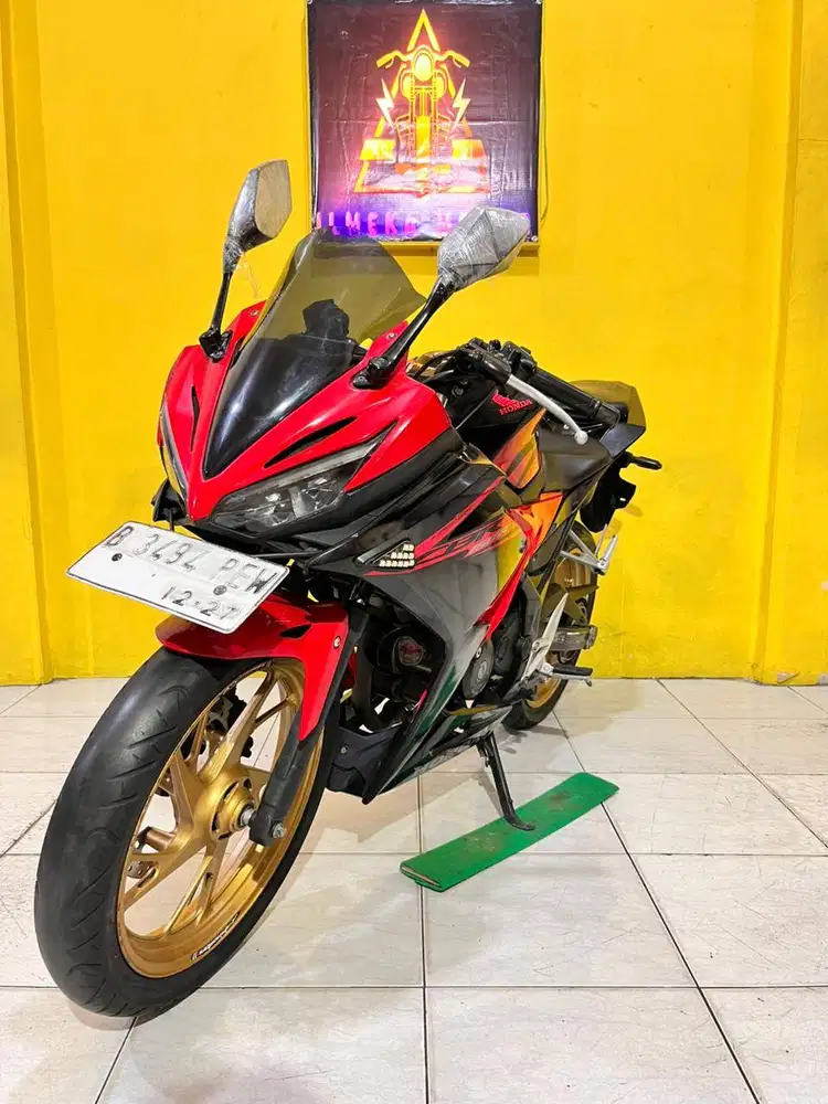 GRATIS BALIK NAMA HONDA CBR 150 R TAHUN 2017 CASH & CREDIT