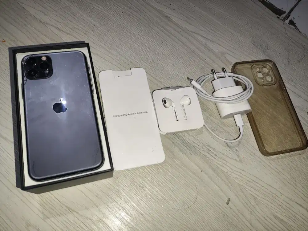 Dijual iPhone 13 pro 256GB all operator dipakai sendiri