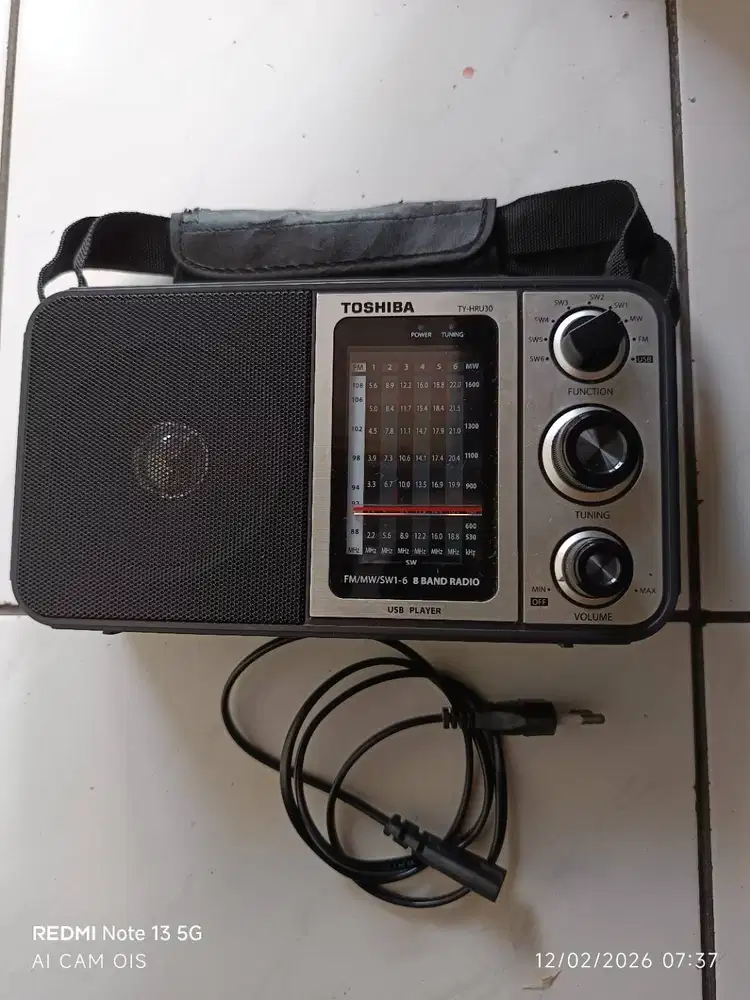 RADIO TOSHIBA MULTIBAND 8 BAND SW FM AM MW