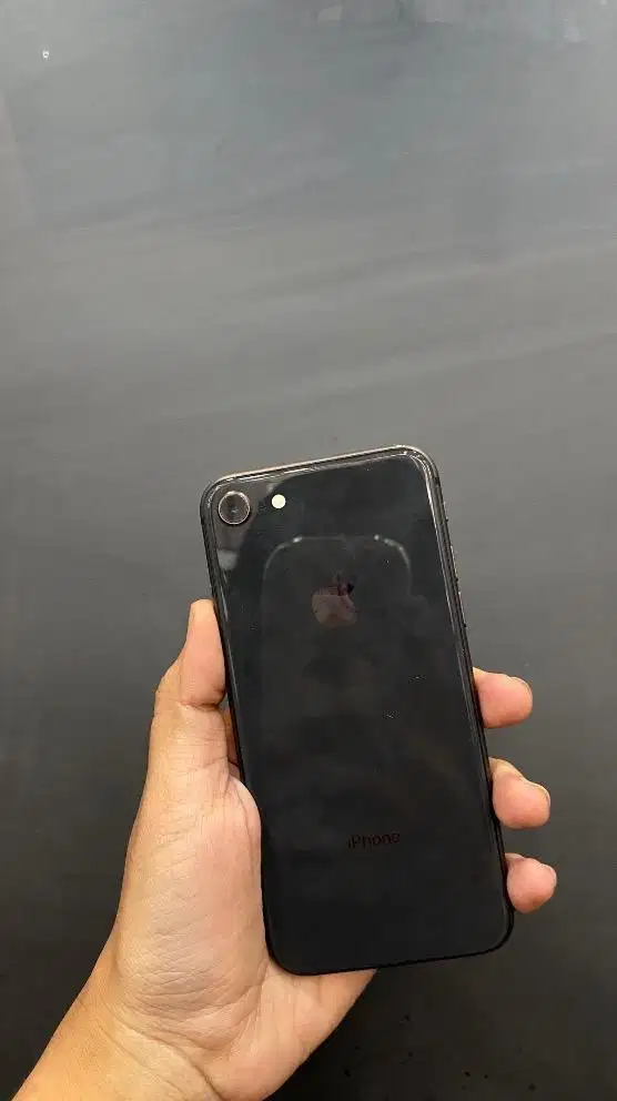 IPHONE 8 64GB INTER