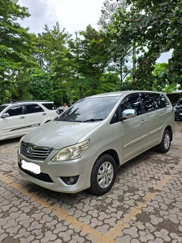 Toyota Kijang Innova 2013 Bensin