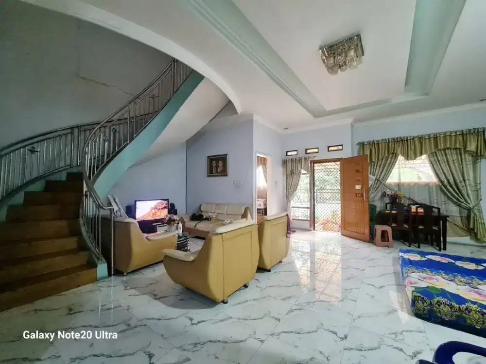 Rumah Semi Furnished di KAwasan Harapan Indah