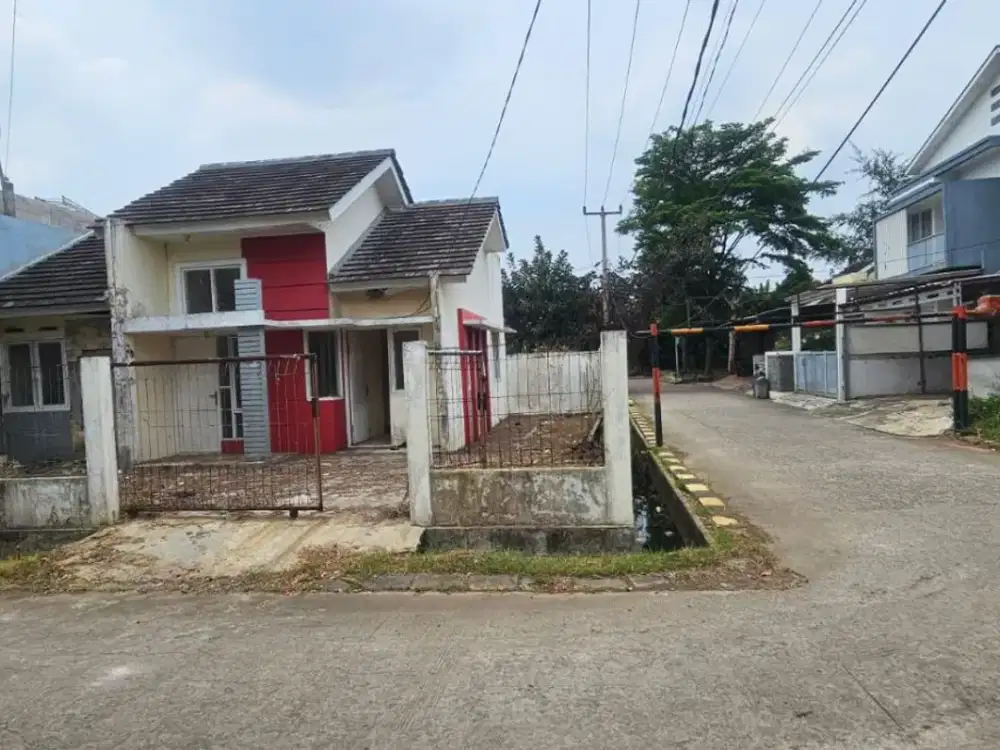 Rumah di Cluster Sakura Babelan Bekasi Dekat Sumarecon Crown Gading Bekasi Luas Tanah 130 m² Depan Taman