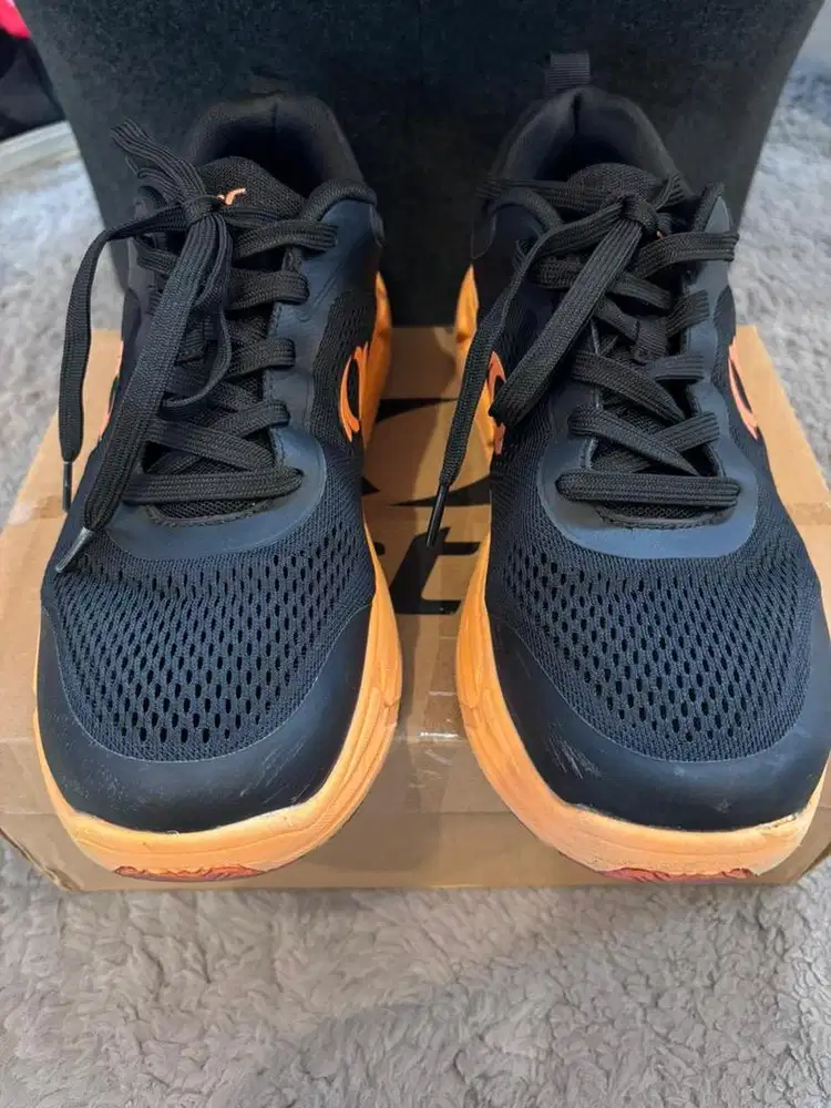 Astec running shoes sepatu size 44